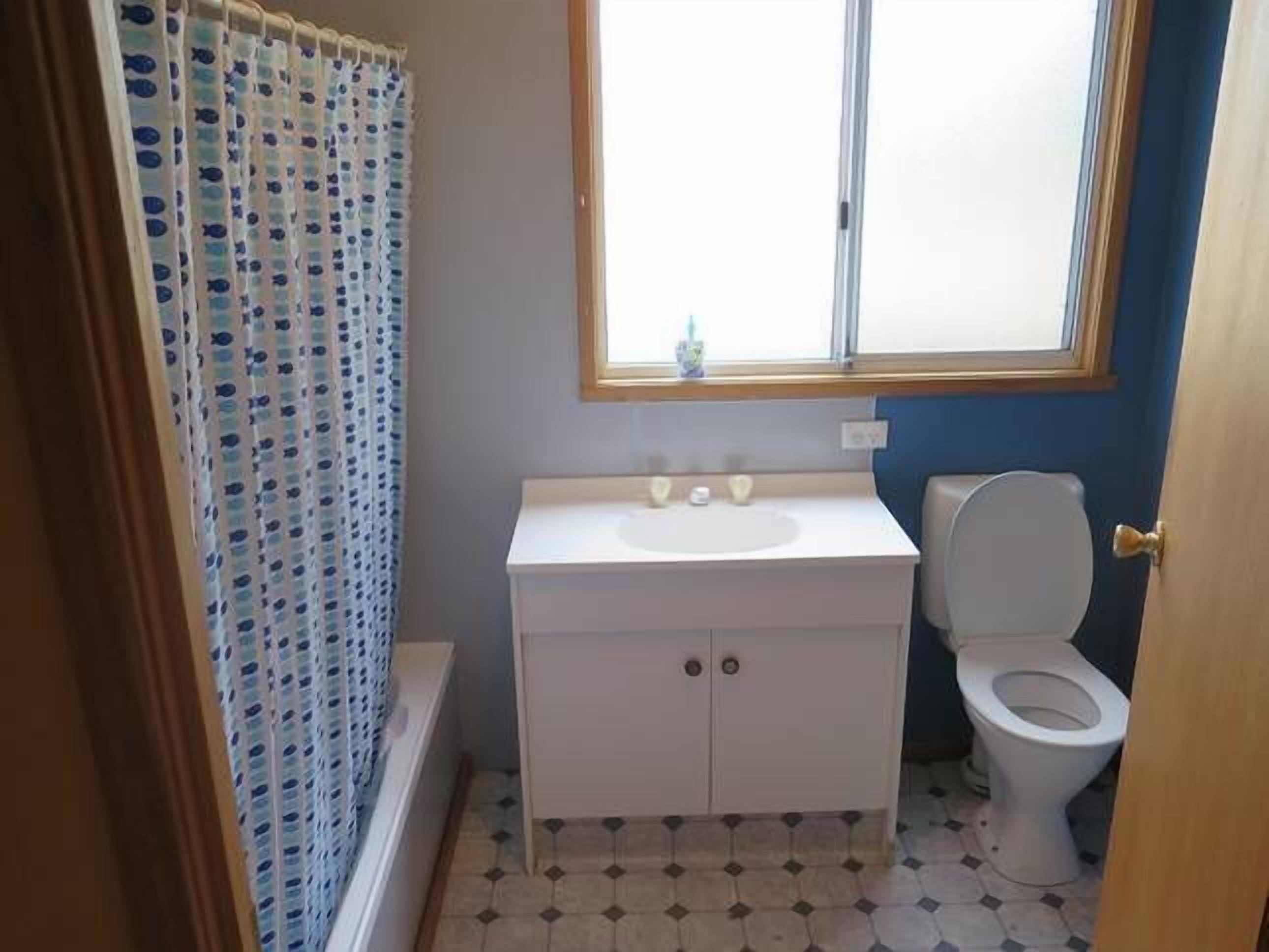 Serenity Beach House Dolphin Sands\nFree late checkout maybe available on request — image 11