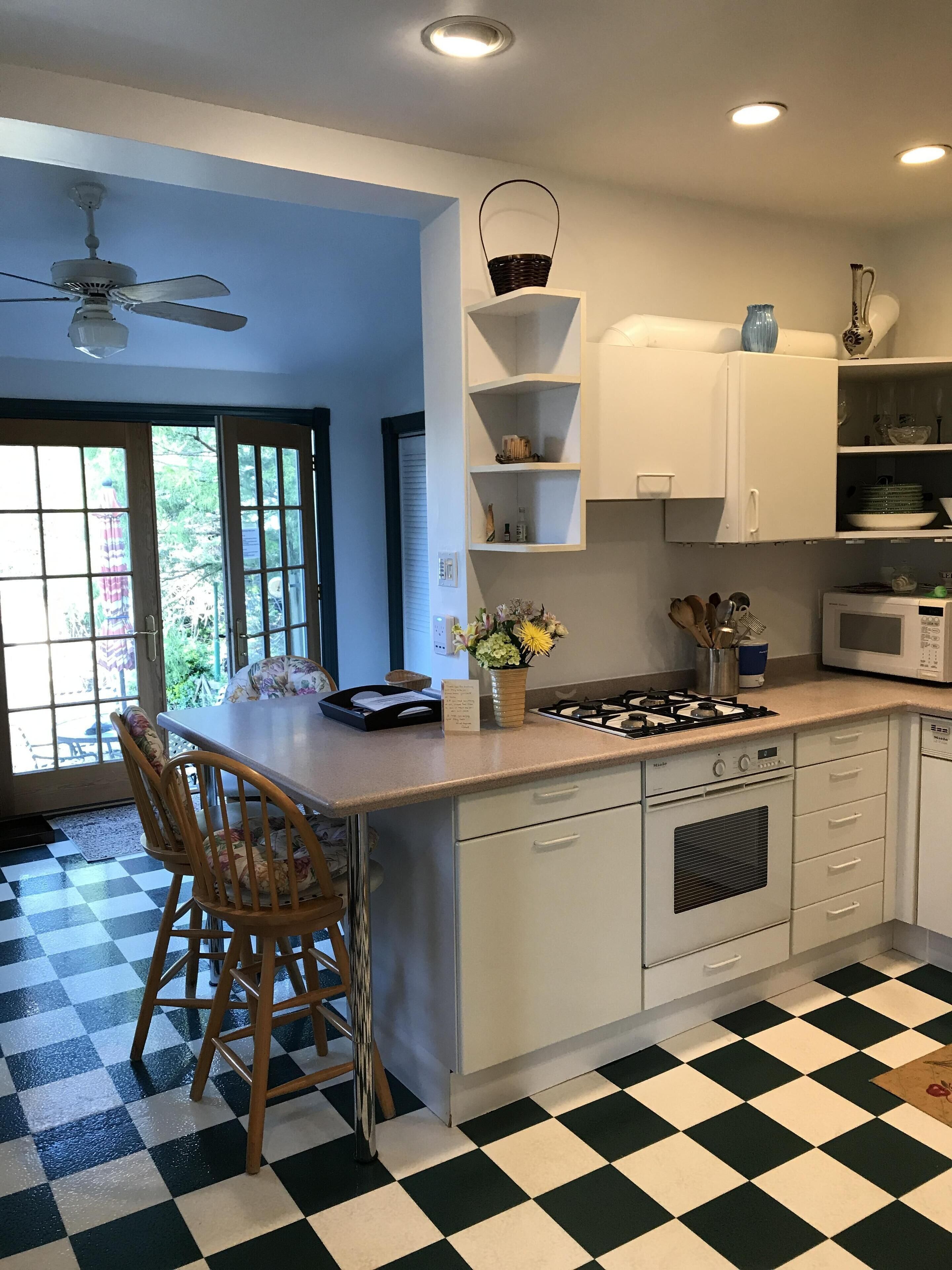 Charming house close to heart of Bryn Mawr village on a quiet residential street