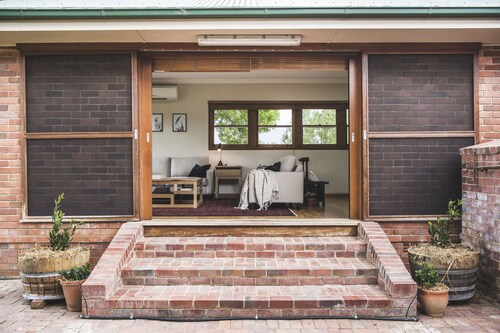 Eurunderee House - nestled in Mudgee’s famous vineyards