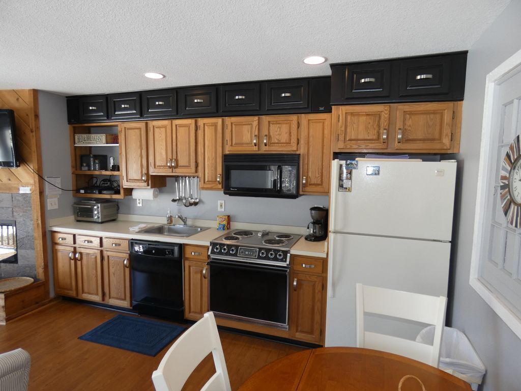 'Escape Plan'  great location for year round fun