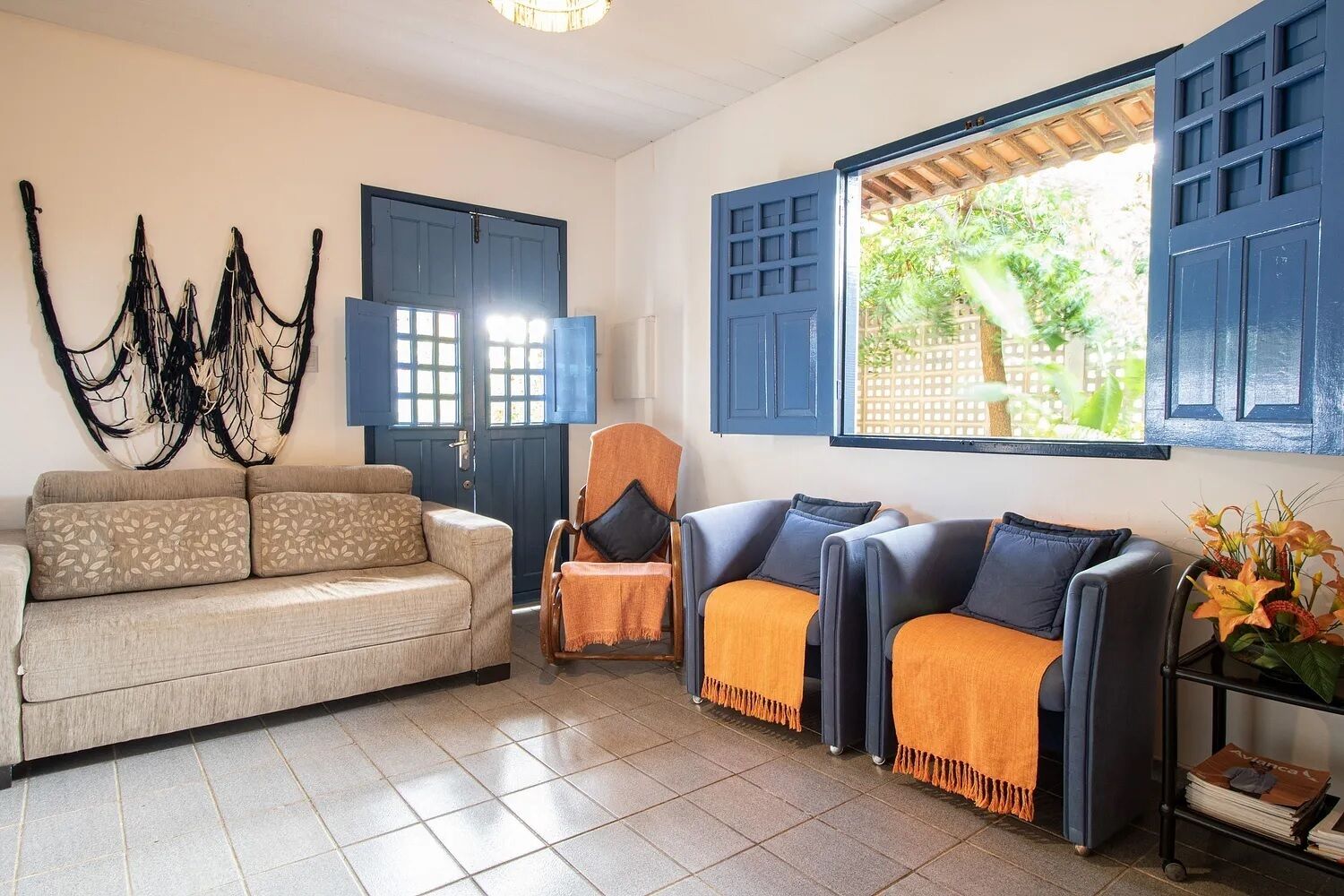 Next to the sea cozy beach house