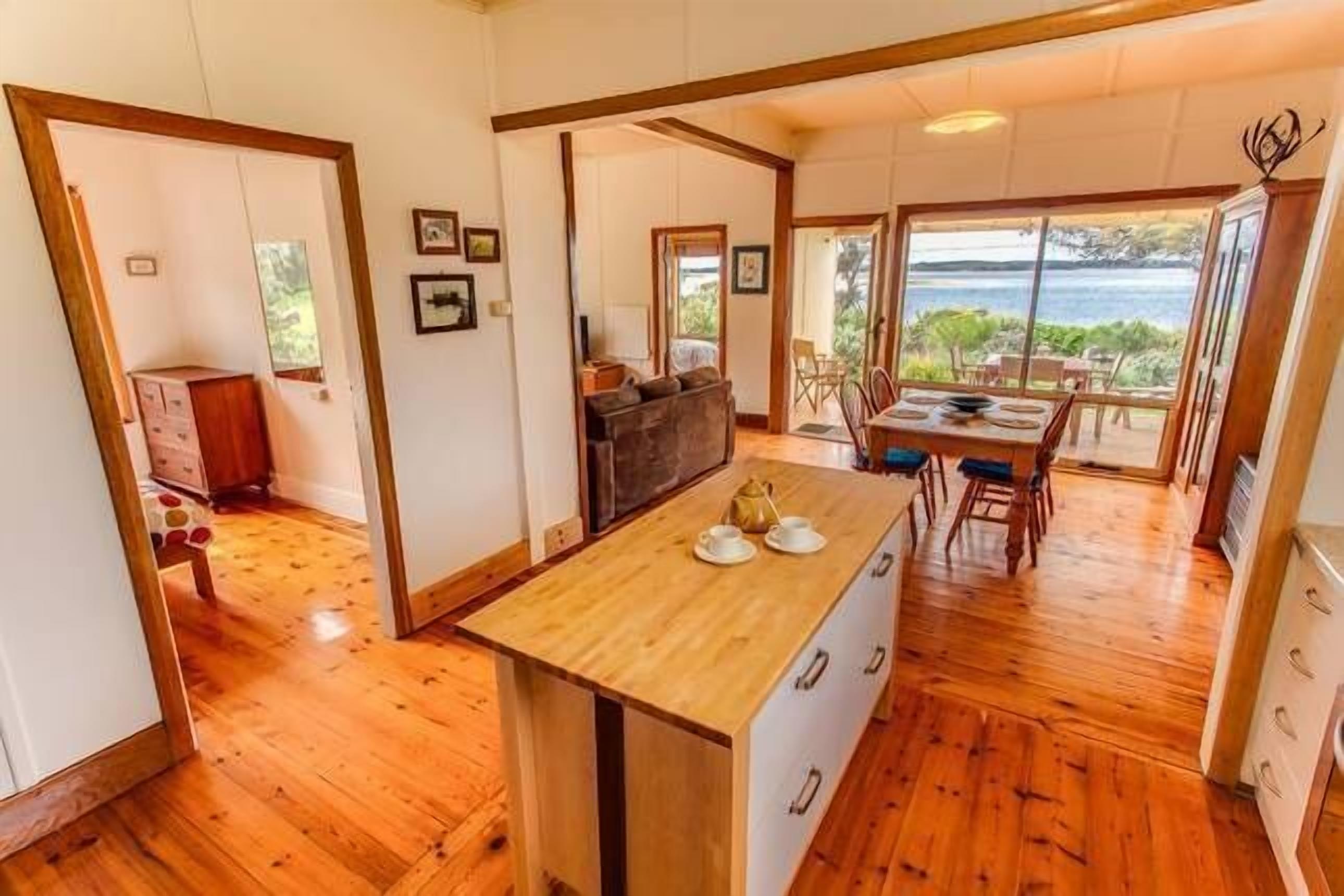 Pelican cabin - sanctuary sunsets