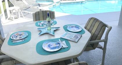 Renovated Waterfront 4Bd/2Bth Home w/Pool&Spa 20Min to Disney/Shops/Universal