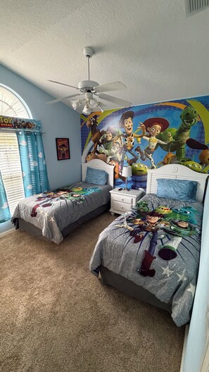 4 bedrooms, iron/ironing board, free WiFi, bed sheets