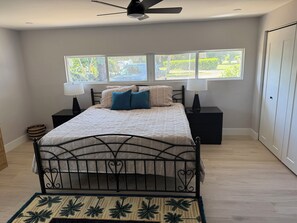 3 bedrooms, WiFi, bed sheets, wheelchair access