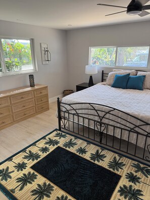 3 bedrooms, WiFi, bed sheets, wheelchair access