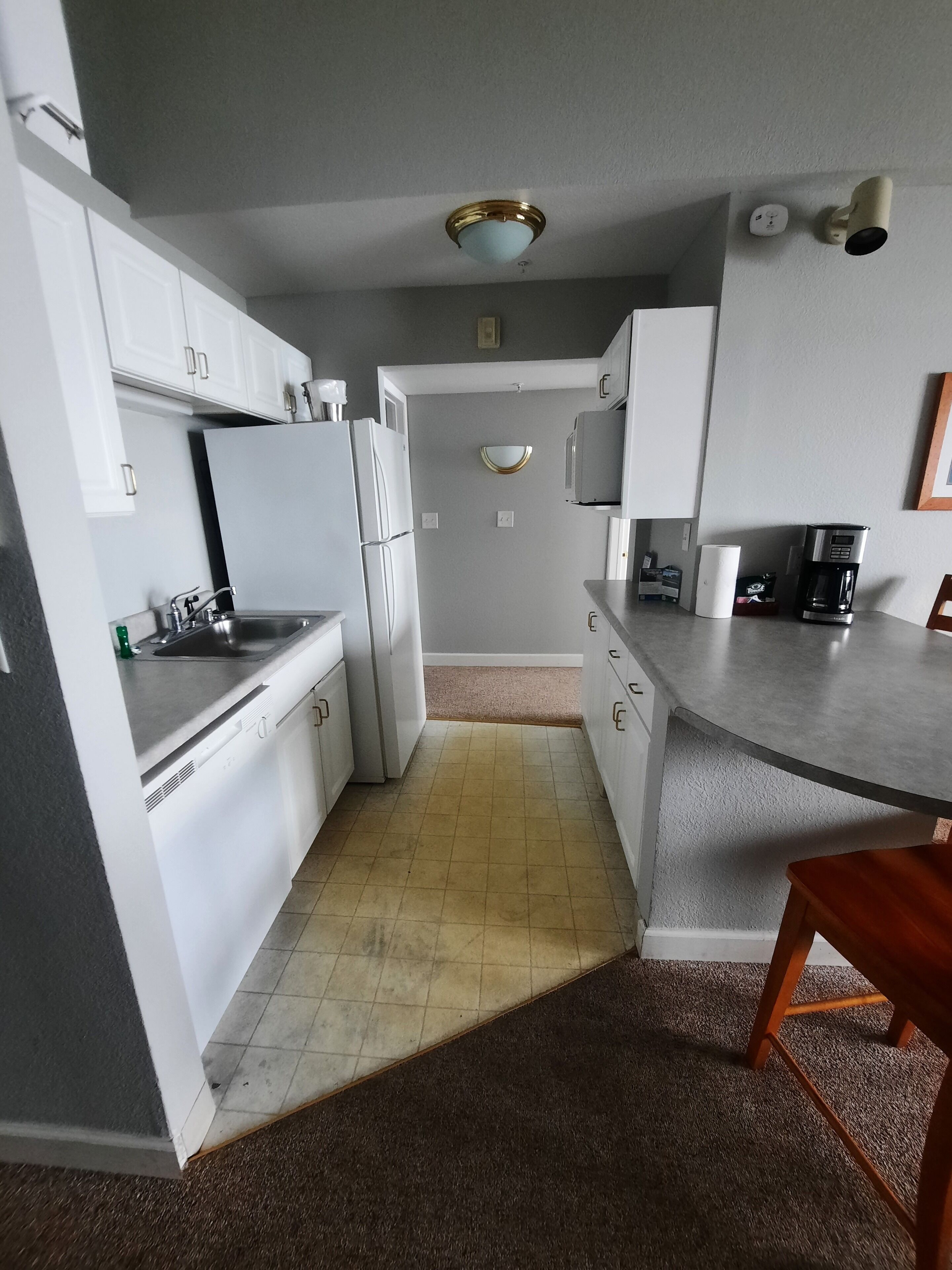 317- 2 Bedroom/2 Story Lake View Condo