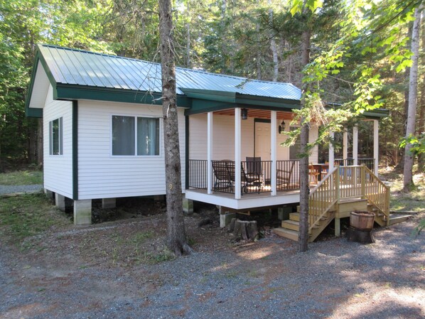 Exterior - Private Cottage in Quiet Woods near Acadia National Park & Bar Harbor (Bar Harbor)