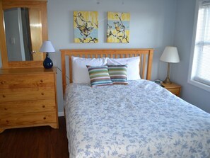 2 chambres, fer et planche à repasser, accès au Wi-Fi (inclus)