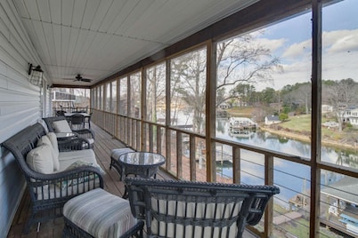 "Sunny Days"-Relaxation for All! Wifi-4 HDTVs-Open/Cov Dock-Game Rm-Linens Incl