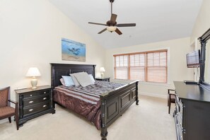 4 soveværelser, strygejern/strygebræt