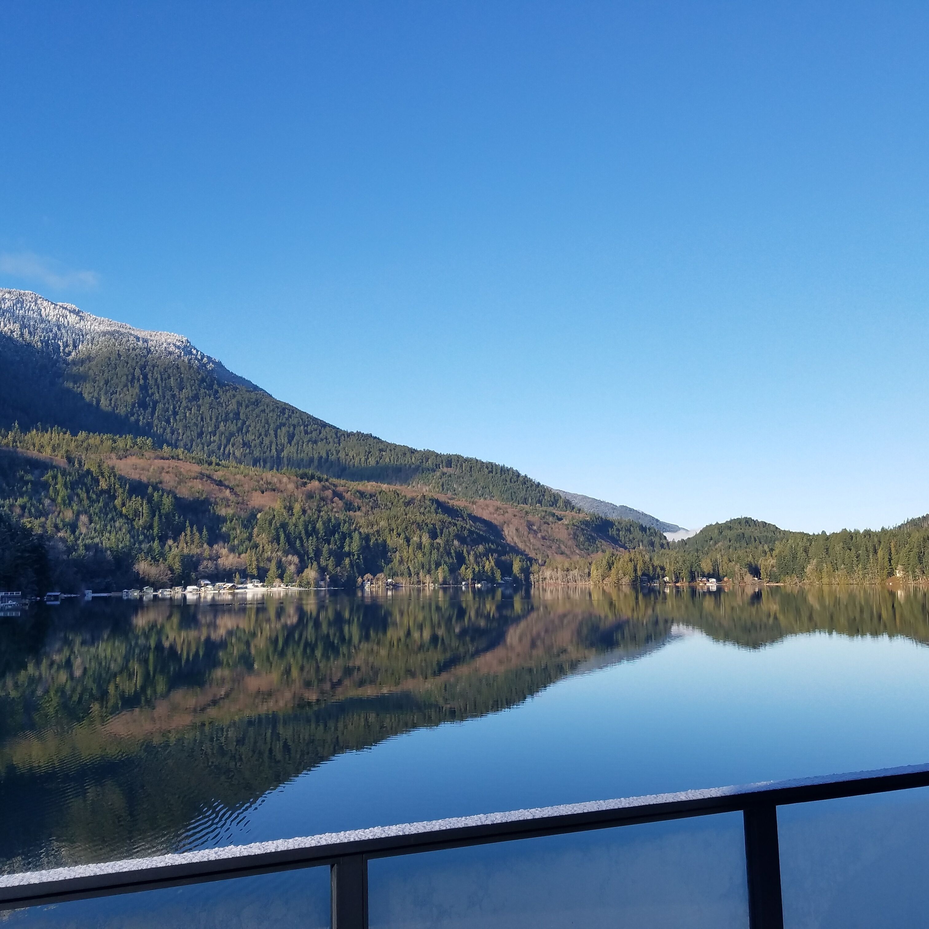 Stay at the best spot on the lake!