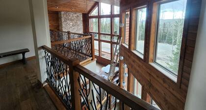 Amazing 7 Bedroom Ski In/Ski Out Cabin @ Brian Head Resort