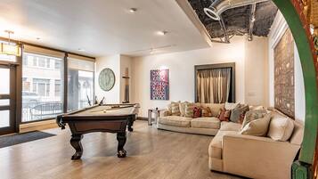 Smart TV, DVD player, stereo