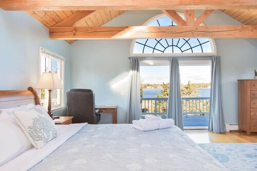 Water Views Private Pool, Hot Tub, Access to Cove!