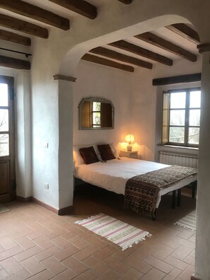 3 Schlafzimmer, Bügeleisen/Bügelbrett, Reisekinderbett, kostenloses WLAN