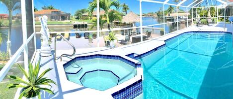 Et oppvarmet basseng