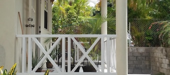 Apartamento en una tranquila y exclusiva zona de Holetown, cerca de Limegrove Center y Beach