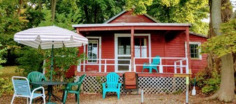 Private, Cottage with Skaneateles Lake access, one mile from village center