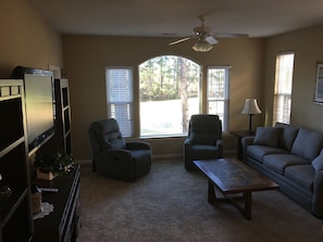 TV, DVD player