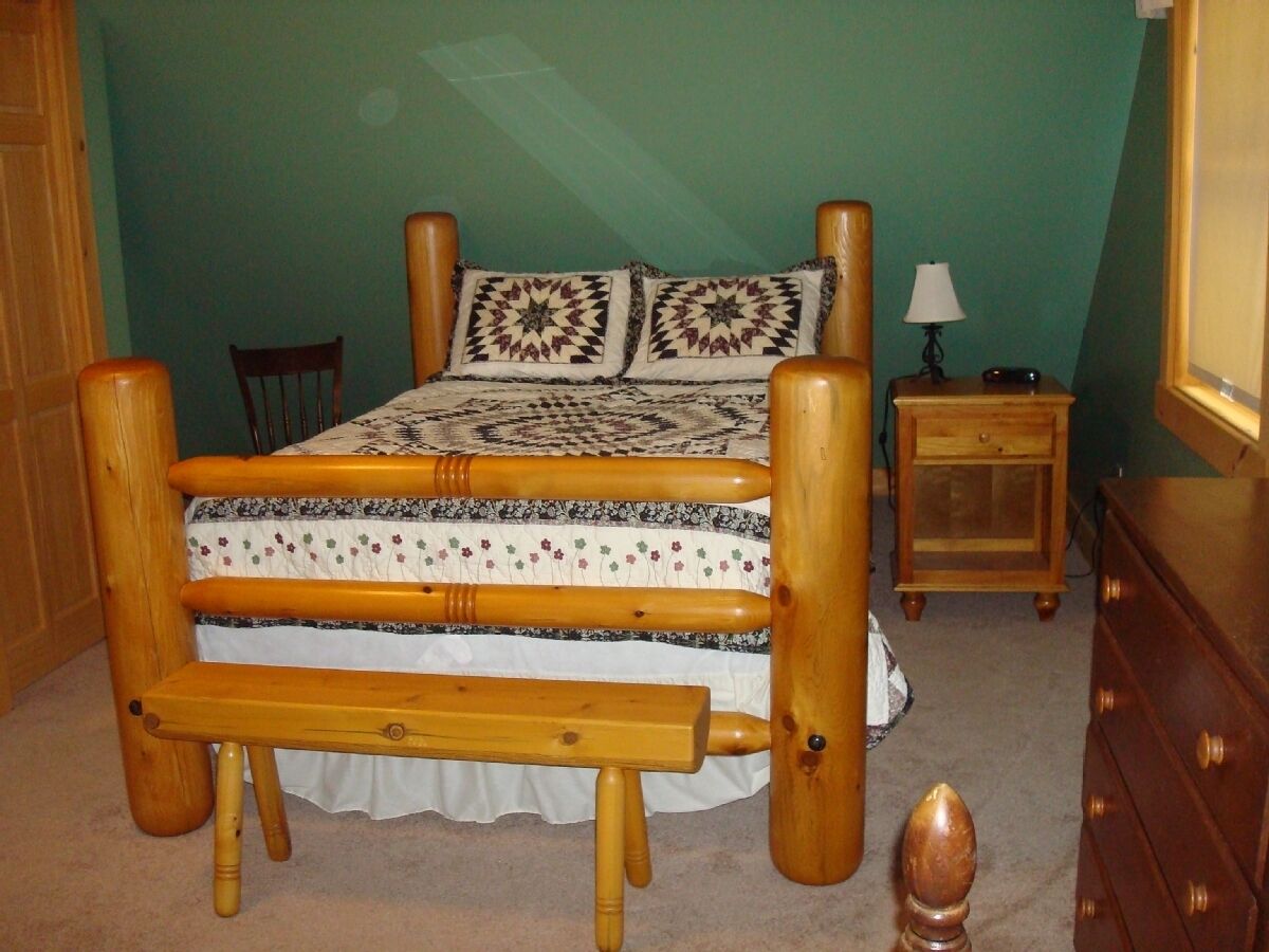 Log Home in Forest Setting, with Lake Privileges @  Mountain Lakes Community