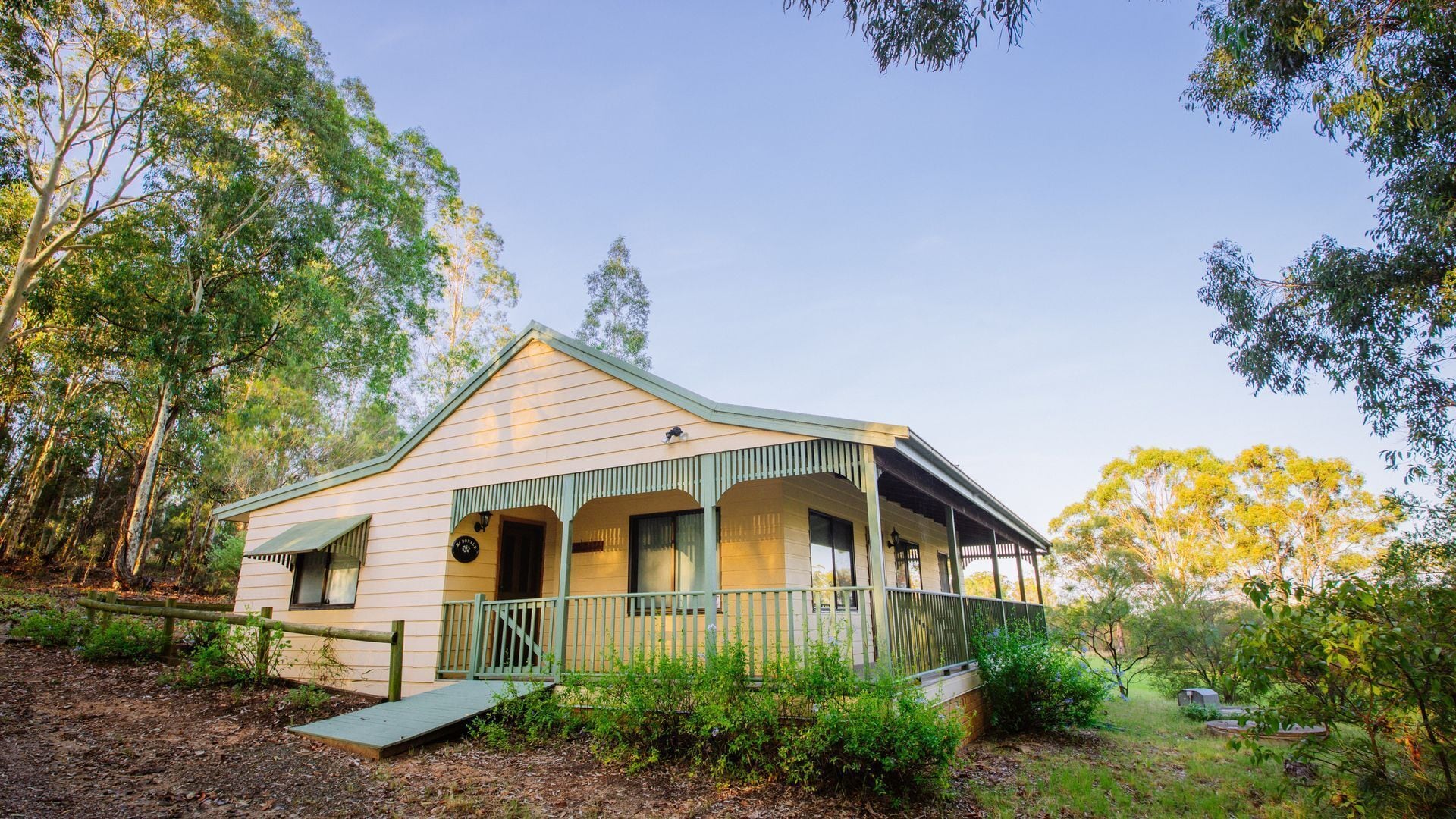 McDonald cottage - wine country getaway — image 9