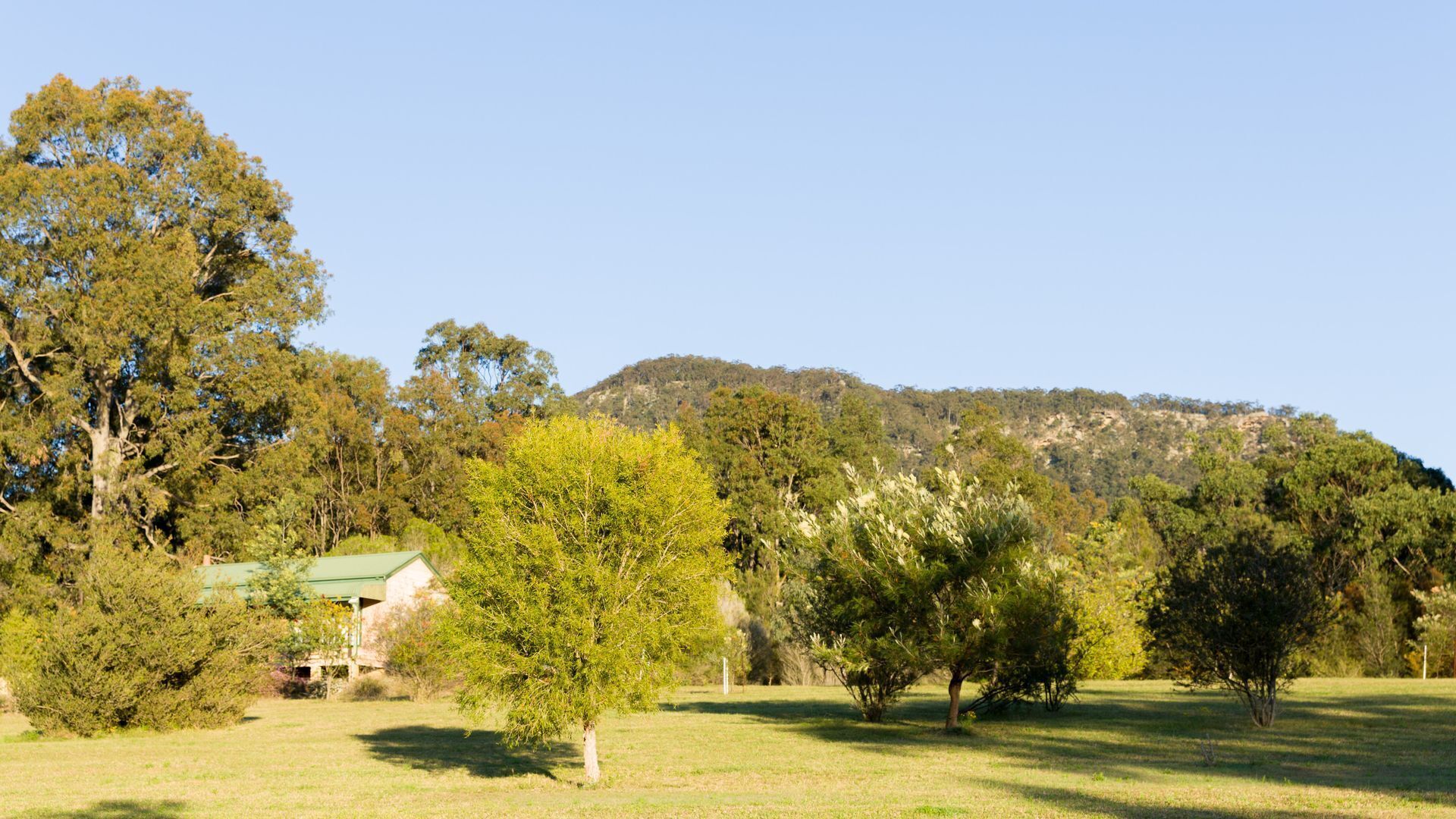 McDonald cottage - wine country getaway — image 11