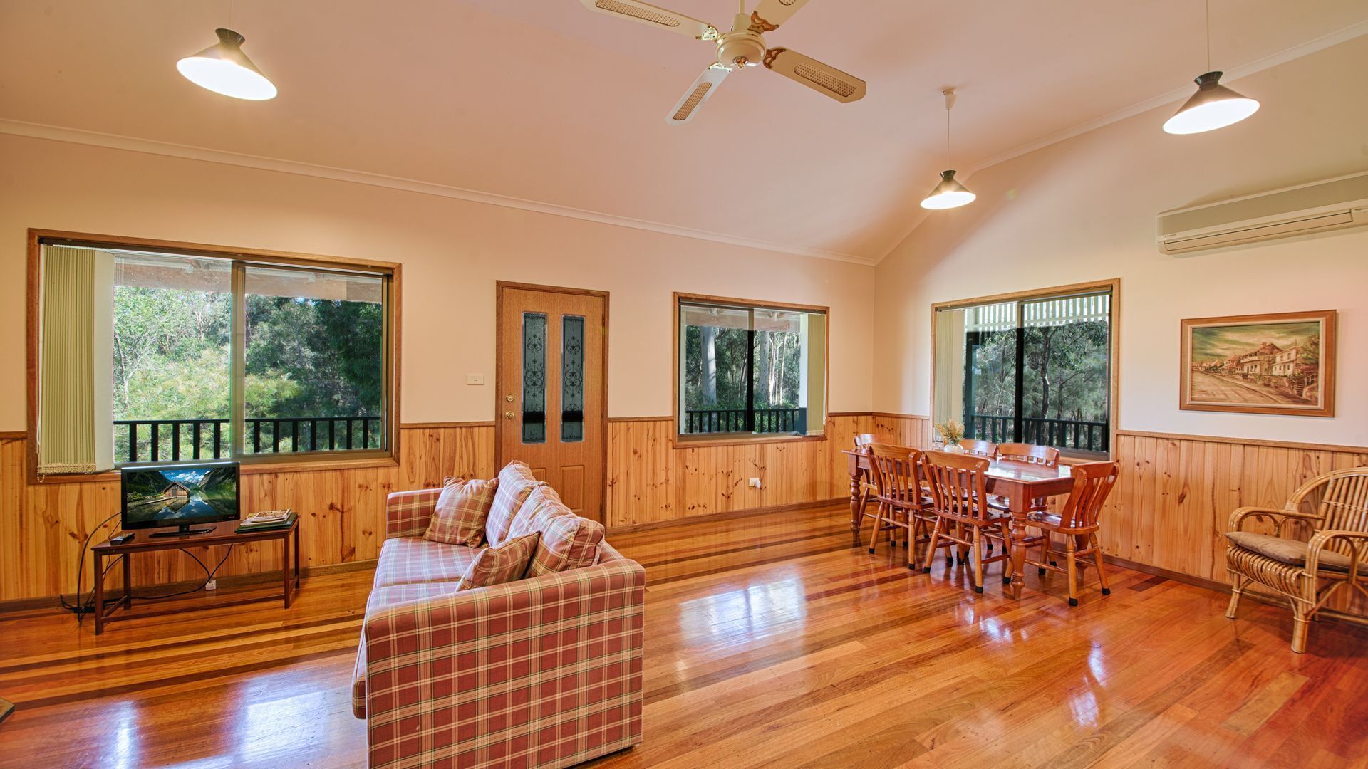 McDonald cottage - wine country getaway — image 3