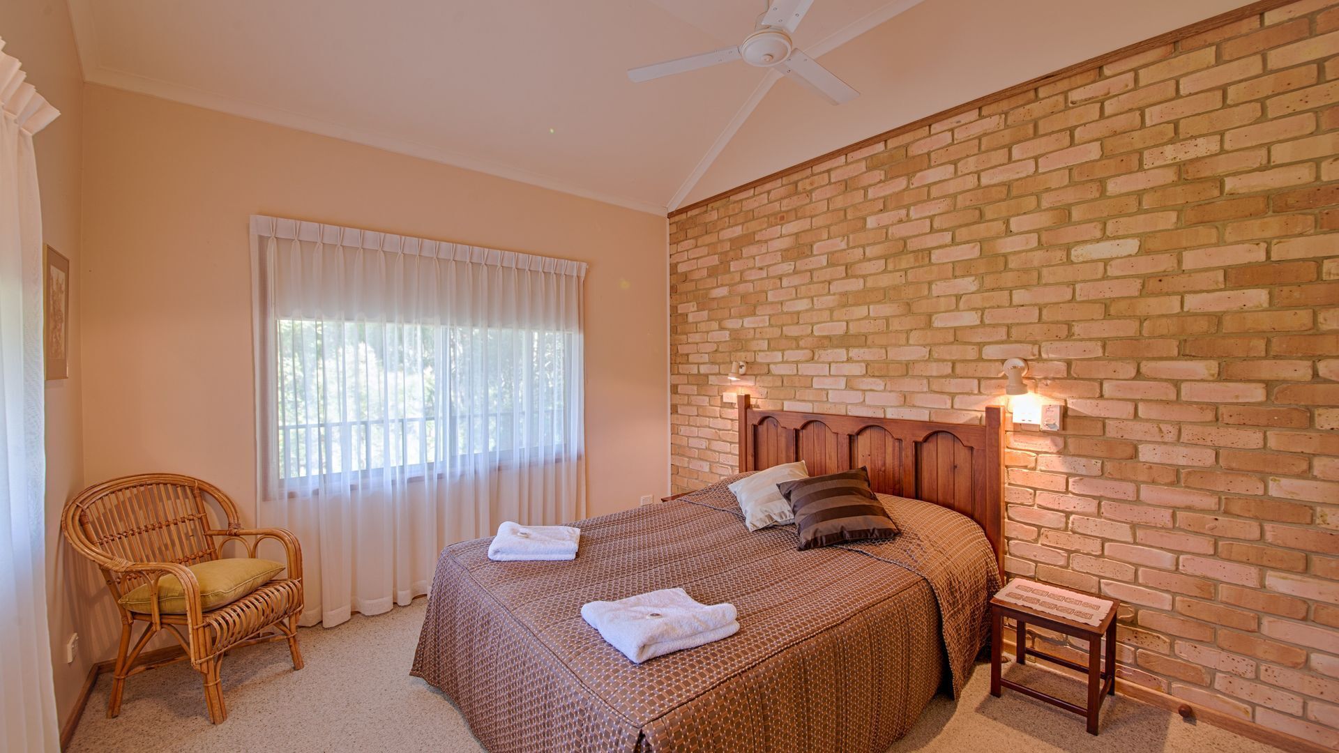 McDonald cottage - wine country getaway — image 7