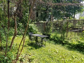 屋外ダイニングエリア