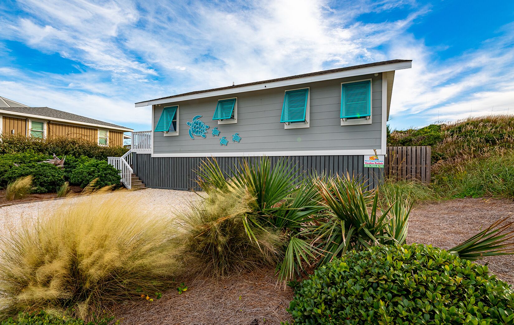 Amazing Ocean Front Cottage on the Crystal Coast