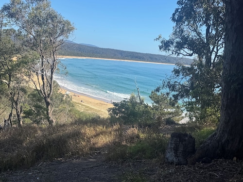 Tathra Beach Shack/Character & Magic Views