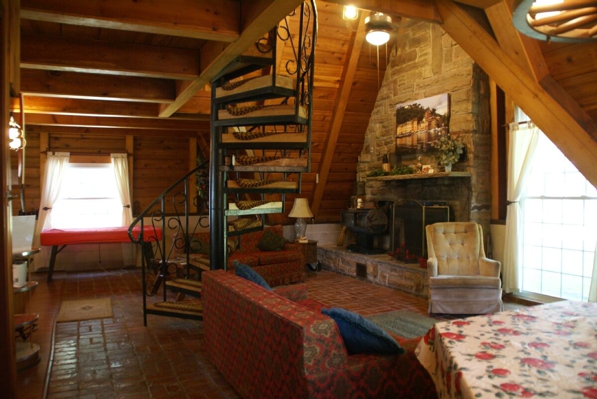 Charming Chalet! Slayden House on Old Hickory Lake, 25 Miles from Nashville