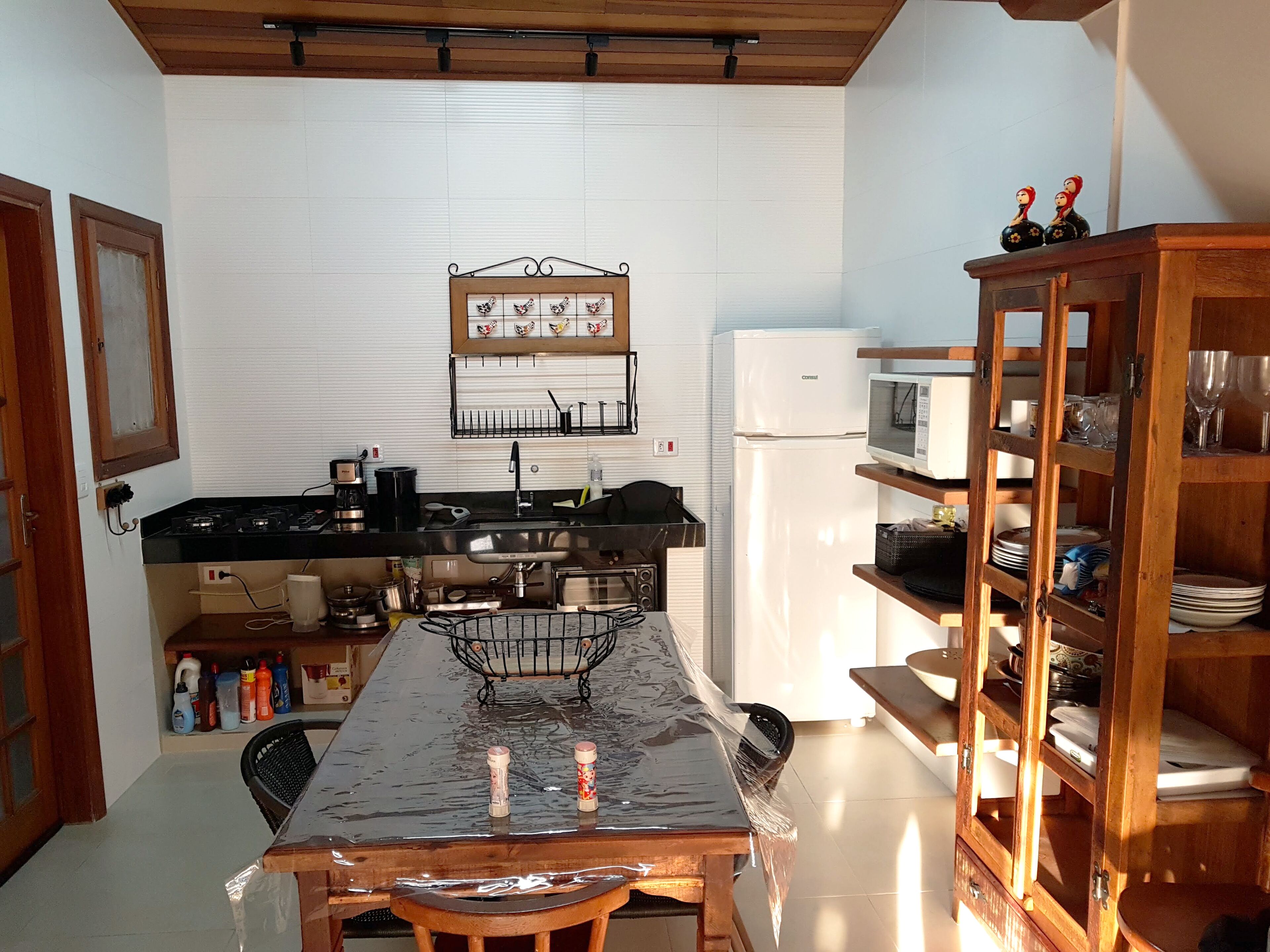 Chalé, Casa, apartamento praia da Feiticeira Ilhabela