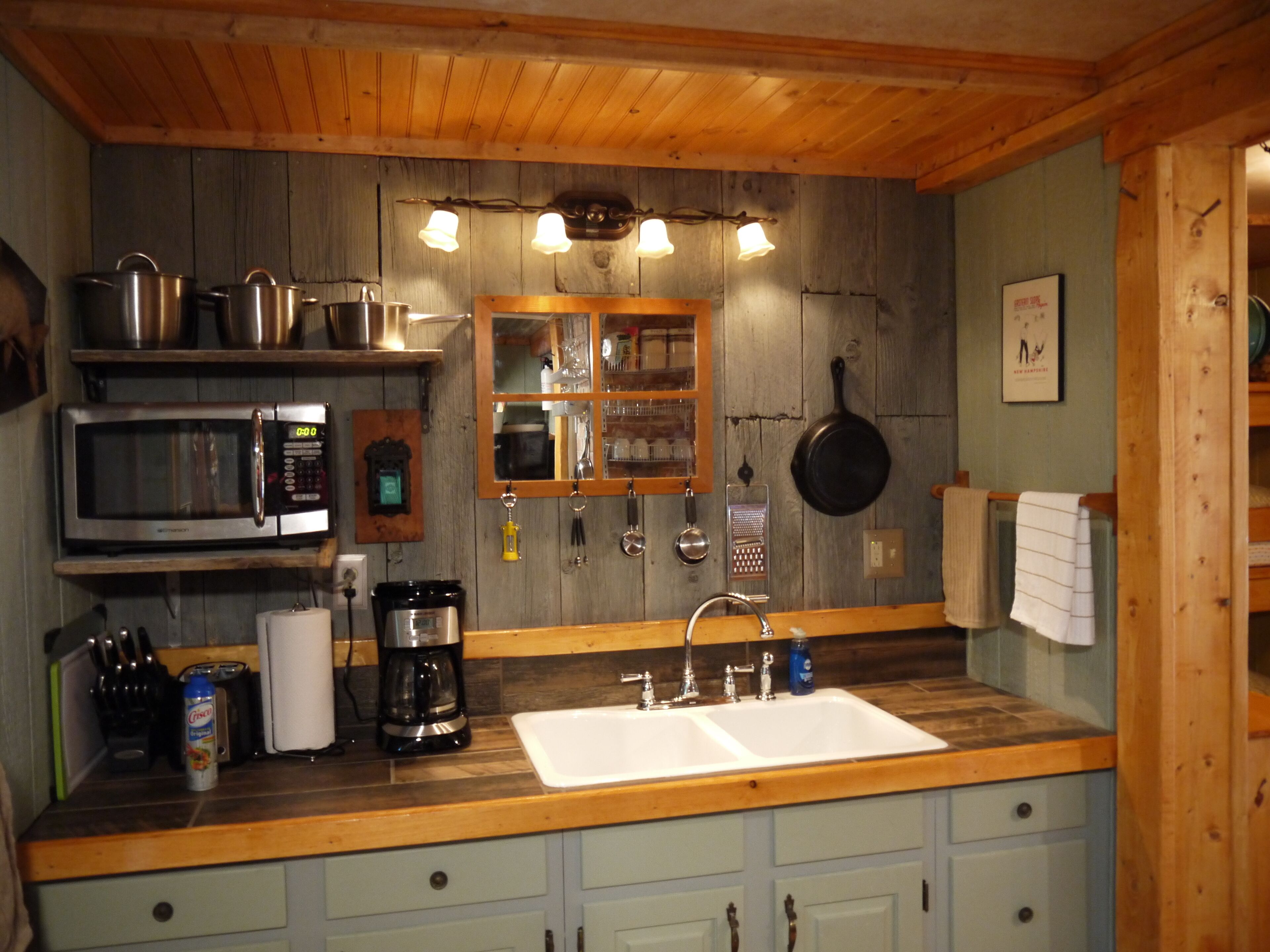 Pet and family friendly with a cabin feel