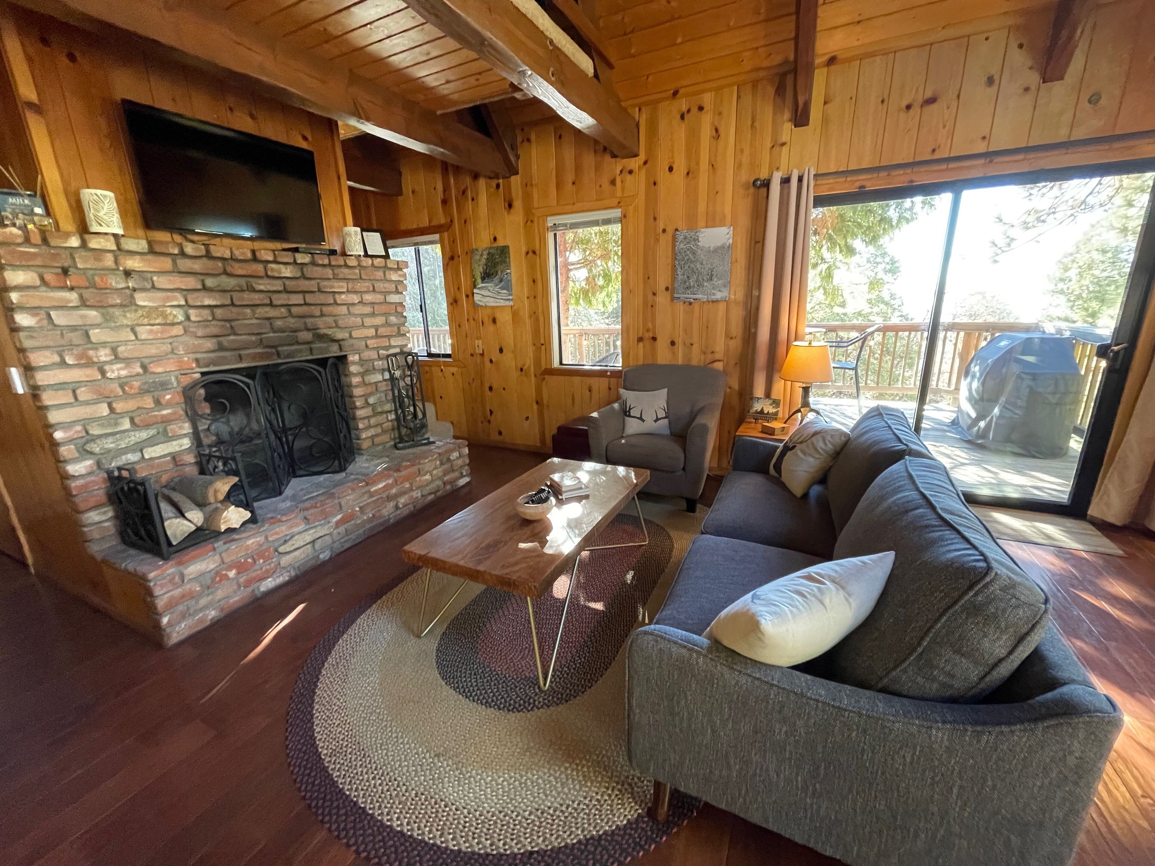 Get a Peaceful, Easy Feeling at Naughty Pines/Read Our Reviews!