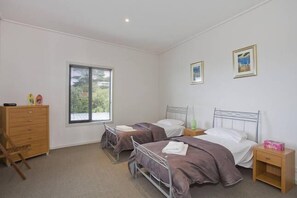 3 habitaciones, tabla de planchar con plancha y wifi gratis 