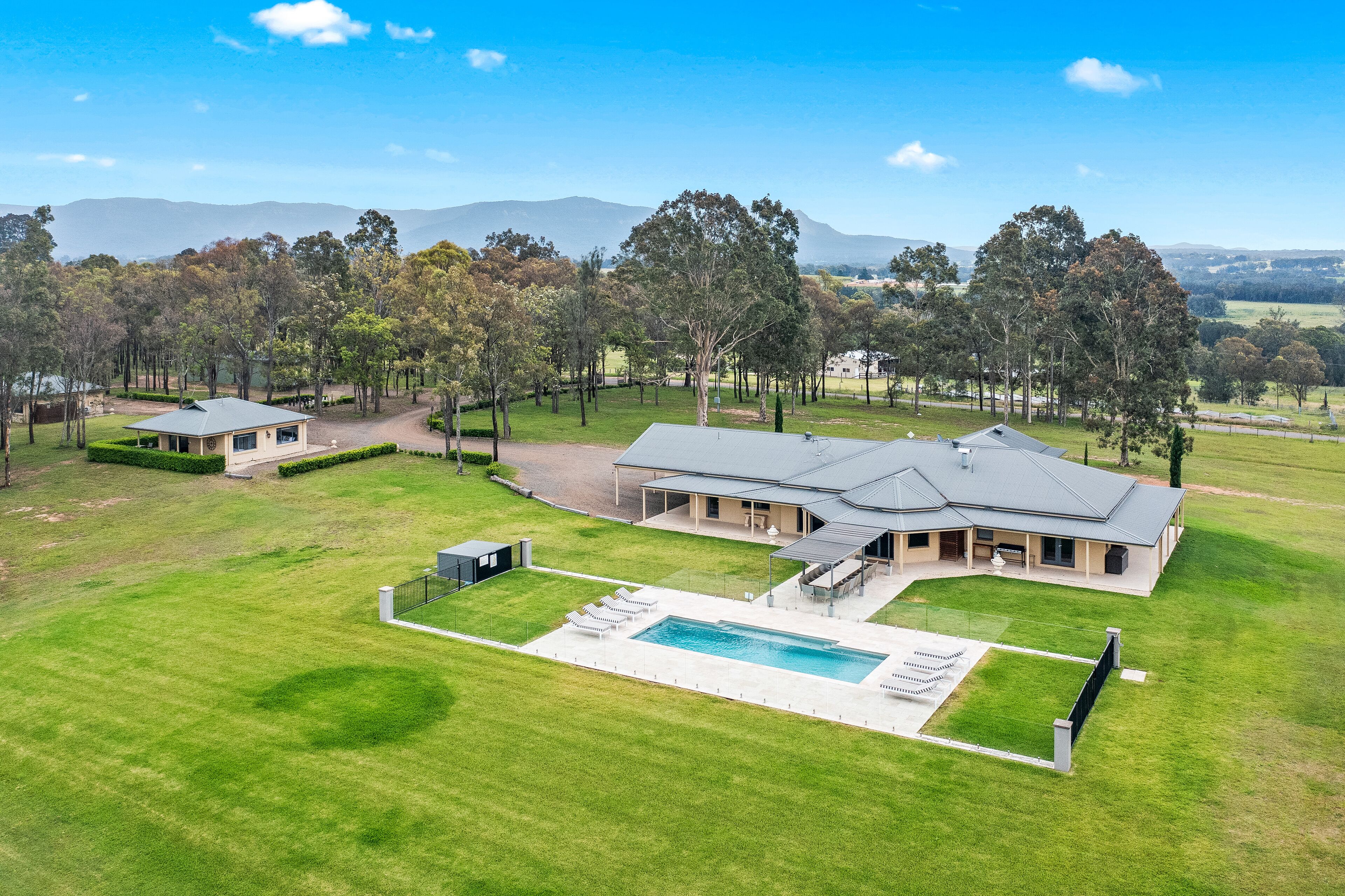 Degen Estate - Luxury group accommodation at its best! — image 7