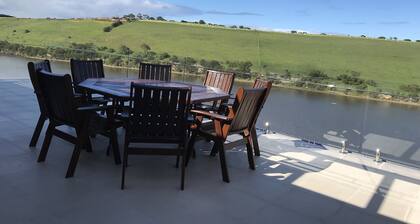 RIVERVIEW HEIGHTS Large/small Group Accommodation