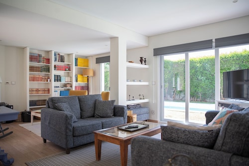 Lovely House in Lisbon coast For 8 guests