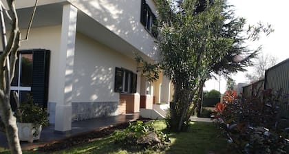 Schönes Haus in Lissabon Küste für 8 Gäste