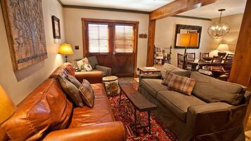 TV, videoteca, impianto stereo