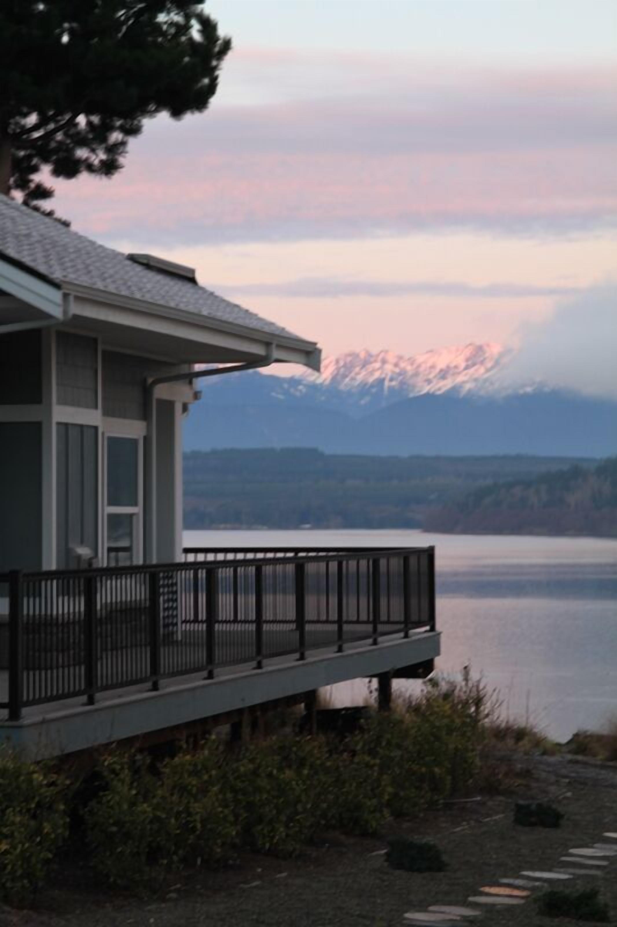 Charmingly Elegant High Bank Waterfront Home
