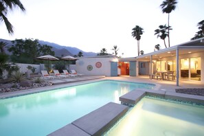 A heated pool - Great Property, Spotlessly Clean, Friendly Owner (Palm Springs)