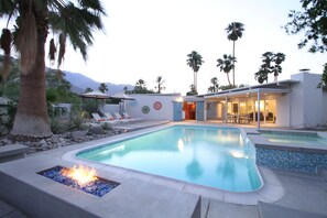 A heated pool - Great Property, Spotlessly Clean, Friendly Owner (Palm Springs)
