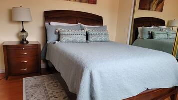 1 bedroom, in-room safe, iron/ironing board, free WiFi
