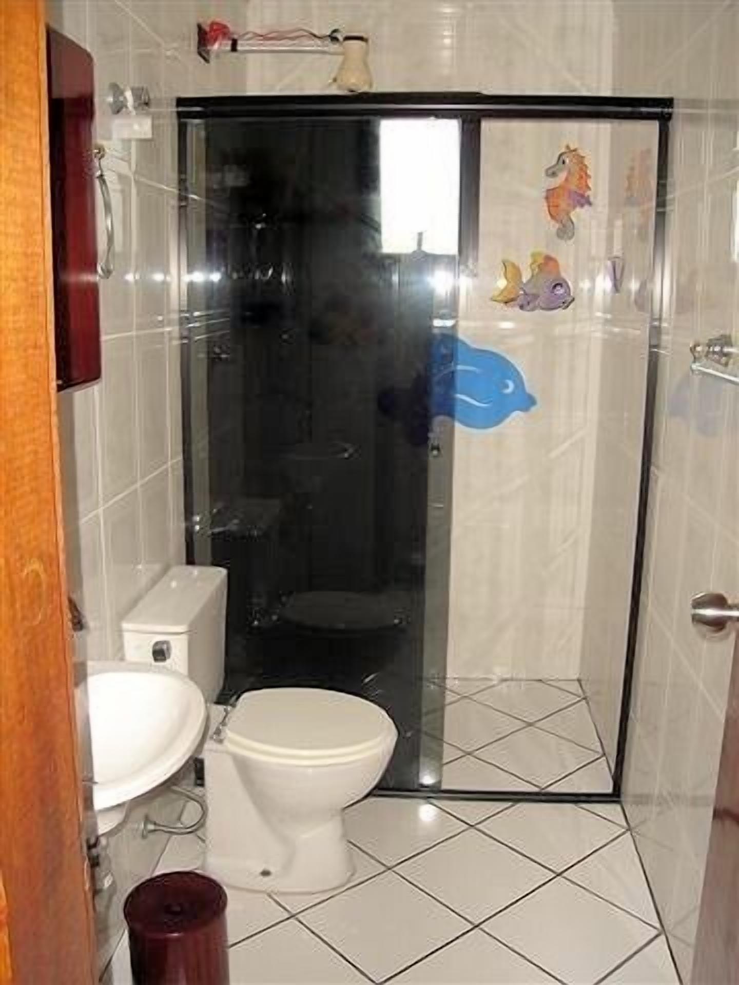 APARTMENT 1 BEDROOM, 2 BALCONIES, 1 VG GARAGE, 100M FROM THE BEACH   