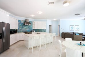 Fridge, microwave, oven, stovetop - Villa Tropica  - Near Grace Bay Beach - Newly Remodelled (Providenciales)