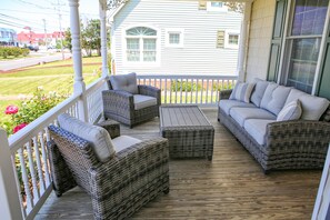 Terrace/patio - Historic Whealton House with full access to Waterside Inn facilites (Chincoteague Island)
