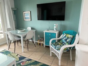 Dining - One Bedroom Oceanfront Condo With Room for Six (South Padre Island)